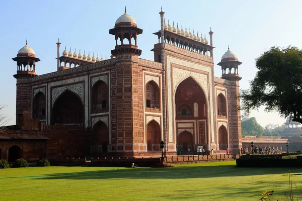 Principal Porta Entrada Taj Mahal Que Belamente Trabalhada Portas Dois — Fotografia de Stock