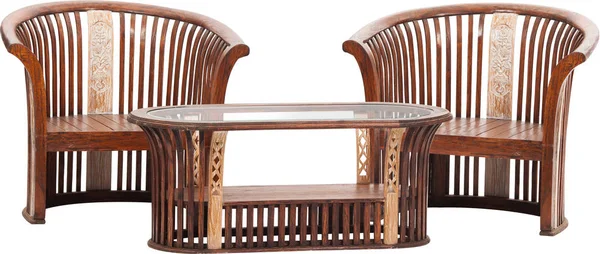 木桌和椅子，白色背景上孤立 — 图库照片
