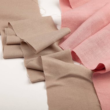 Kırmızı ve baj keten kumaş dokusu