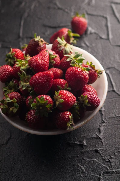 Fresh Strawberries Plate Black Background — Stock Photo, Image