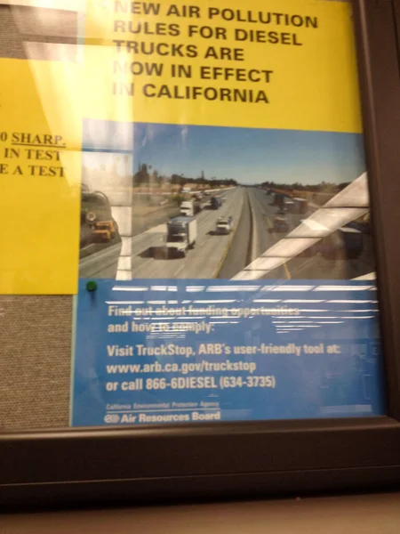Département des véhicules à moteur DMV California America bureau signe de la pollution atmosphérique — Photo
