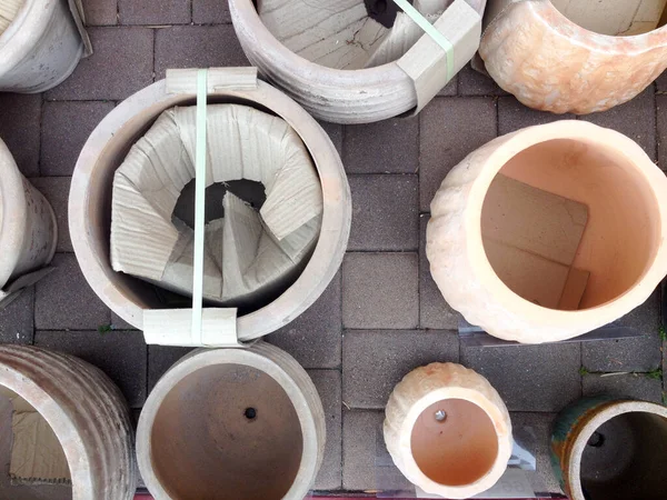 Pianta vasi terracotta argilla giardino negozio di approvvigionamento nuovo importato — Foto Stock