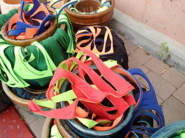 Bitki saksıları terracotta kil yenilikçi ayakkabı geri dönüşümü yeniden kullanım neoprene malzeme hurda