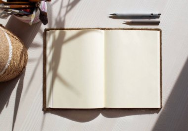 Yaratıcılık ve ekoloji. Bir yazıt veya resim için arka plan.