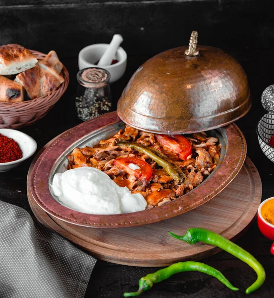 Yoğurtlu İskender döner