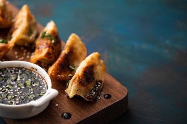 Japon köfte snack veya garnitür olarak adlandırılan sosu veya Çin'Jiaozi 