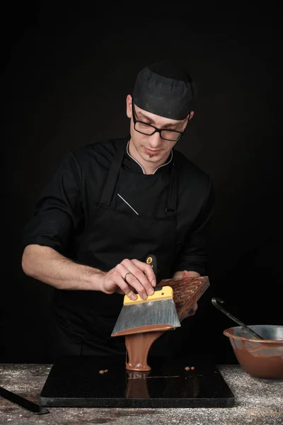 Chocolatier Black Uniform Process Making Chocolates Making Sweets Photo Studio — Stock Photo, Image