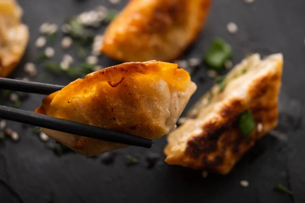 Cina Goreng Pangsit Disebut Gyoza Jenis Makanan Asia — Stok Foto