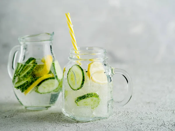 Minuman Musim Panas Segar Air Soda Detox Sehat Dengan Lemon — Stok Foto