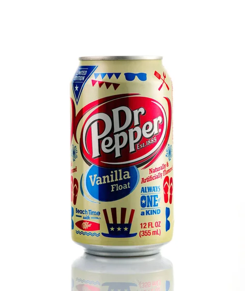Mińsk Białoruś Czerwca 2018 Pepper Vanilla Unosić Napój Białym Tle — Zdjęcie stockowe