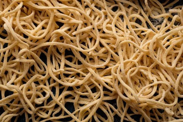 Tagliatelle All Uovo Essiccate Spaghetti Freschi Crudi Contesto Alimentare — Foto Stock