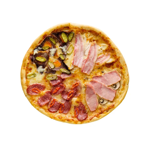 Lezat Buatan Sendiri Pizza Beraroma Diisolasi Pada Latar Belakang Putih — Stok Foto