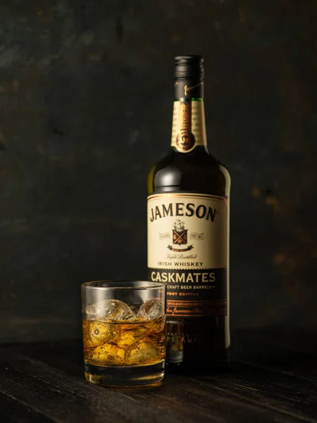 Minsk Belarus Luglio 2018 Bottiglia Jameson Caskmates Irlandese Whisky Vetro — Foto Stock
