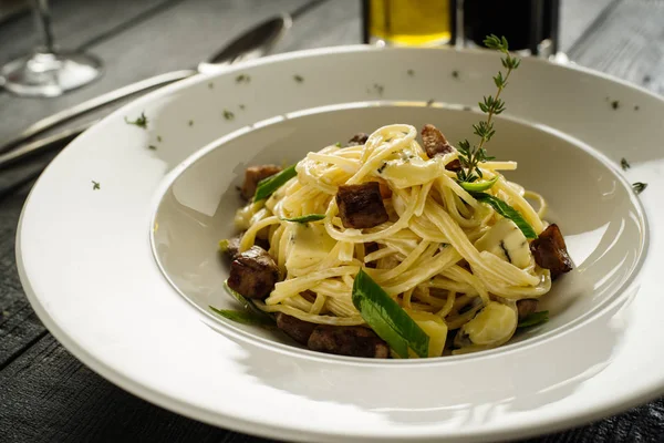 Spaghetti Porcini Mushrooms Dor Blue Cheese — Stock Photo, Image