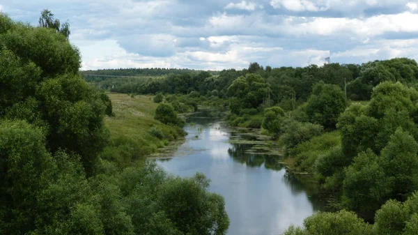 köprüden nehir görünümü