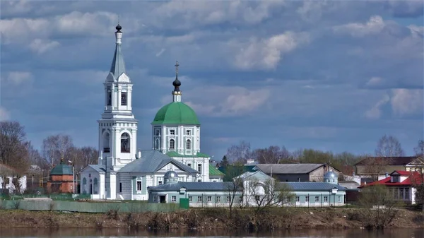 rıhtımdan Tver görünümü