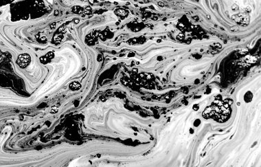 Siyah ve beyaz sıvı doku. Suluboya el mermer çizimi. Soyut vektör arkaplanı. Tek renkli mermer desen. 