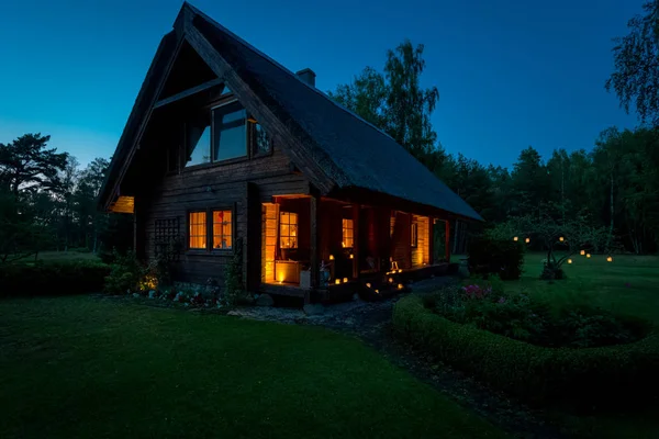 Köyün güzel gece manzarası