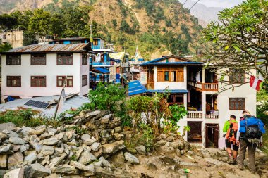 Tibet 'teki dağ köyü manzarası, seyahat kavramı 