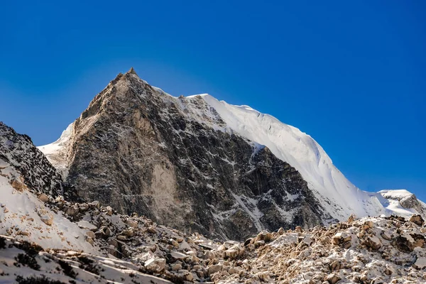 Sneeuw Bedekt Himalaya Bergen Een Zonnige Dag Nepal Manaslu Circuit — Stockfoto