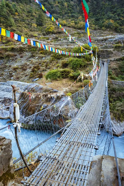 Függőhíd Nepálban Utazási Koncepció — Stock Fotó