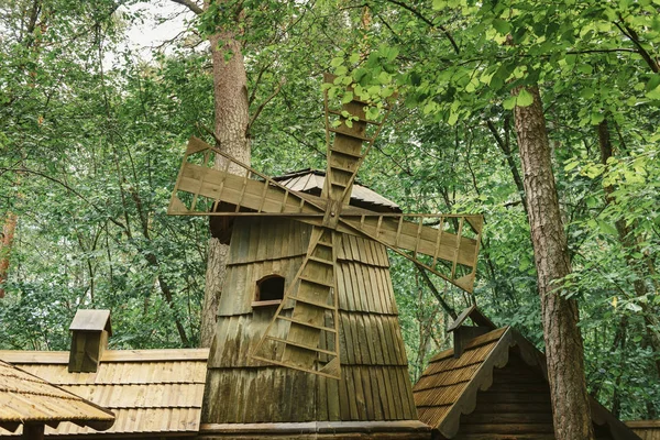 Tervete Letland Augustus 2018 Dwergen Sprookjeshuizen Handgemaakte Houten Figuren Het — Stockfoto