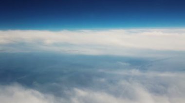 Uçaktan görüntü. Bulutlar. Havadan