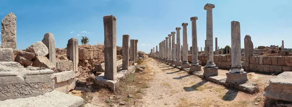 Antik mimari kemeri Perge Türkiye