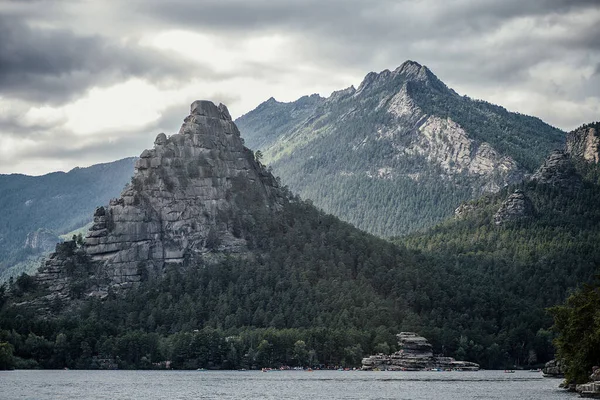 Burabay göl dağları. Panorama 