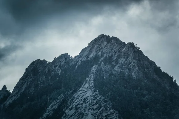 Burabay göl dağları. Panorama 