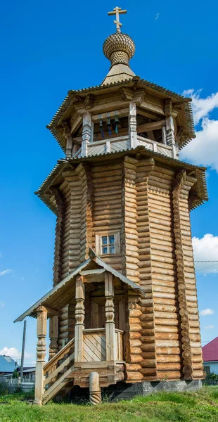 Tahta mimari. Antik Rusya. Bolşevik. Omsk