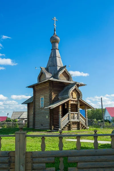 Tahta mimari. Antik Rusya. Bolşevik. Omsk