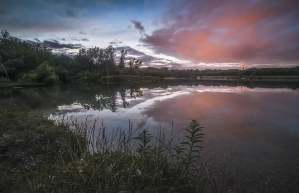 Lago en Crepúsculo —  Fotos de Stock