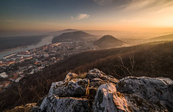 View of a Small City near a River at Sunrise — Stock Photo, Image