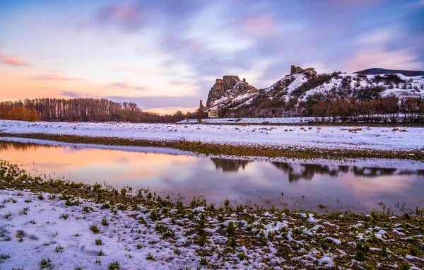 Снежный замок Девин — стоковое фото