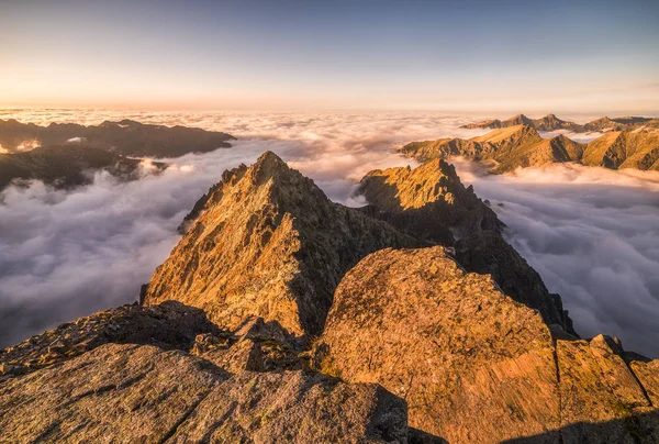 Mountains with Inversion at Sunset — Stock Photo, Image