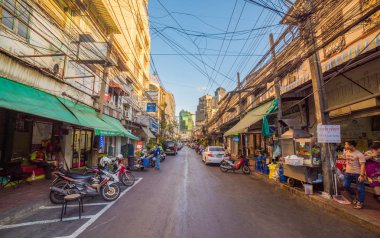 Konut, Mağazalar ve Tipik Bangkok Konut Sokak Sahnesi