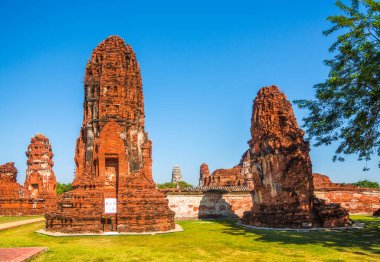 Ayutthaya ilinin Ayutthaya ilçesinde Ayutthaya Tarih Parkı 'nda Pagoda. Eski Tayland Başkenti 'nin mimarisi.
