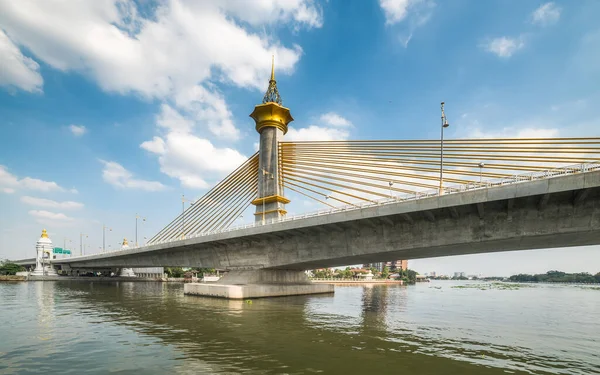 Maha Chesadabodindranusorn Bridge Chao Phraya River Bangkok Thailand — Stockfoto