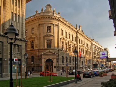 King Petar Caddesi 'ndeki Sırbistan Merkez Bankası binası. Bina bir Rönesans fstyle üzerine varyasyon üzerine inşa edilmiştir.. 