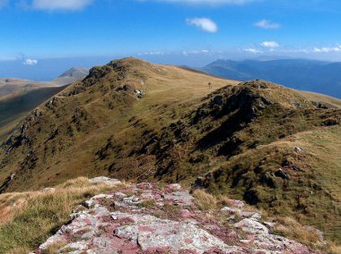 Eski Dağ. Doğu Sırbistan 'daki Stara planina dağının Zarkova Cuka zirvesinden görüntü.