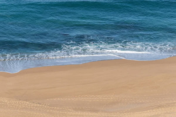 Masaüstü için deniz ve sahil dalgası arkaplanı