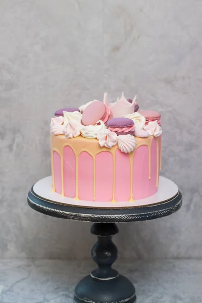 Birthday Pink Cake Little Girl Fondant Crown Melted White Chocolate — Stock Photo, Image