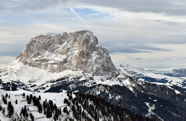 Winter Sella Ronda, Italia. Grandes rocas . —  Fotos de Stock