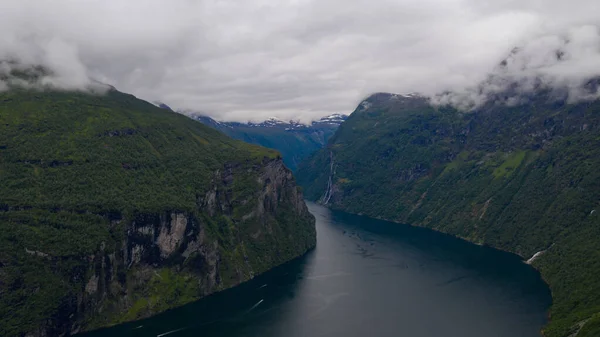 Geiranger fjord, Beautiful Nature Norway. It is a 15-kilometre 9.3 mi long branch off of the Sunnylvsfjorden, which is a branch off of the Storfjorden Great Fjord . — Stock Photo, Image