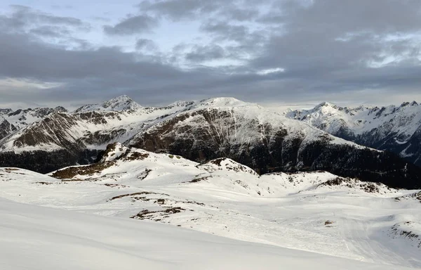 Berge im Winter - schweigsam, Österreich — Stockfoto