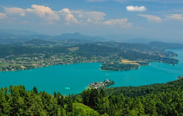 Village Maria Worth no lago Worthersee em Caríntia, Áustria — Fotografia de Stock