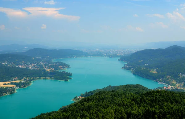 Satul Maria Worth pe lacul Worthersee din Carintia, Austria — Fotografie, imagine de stoc