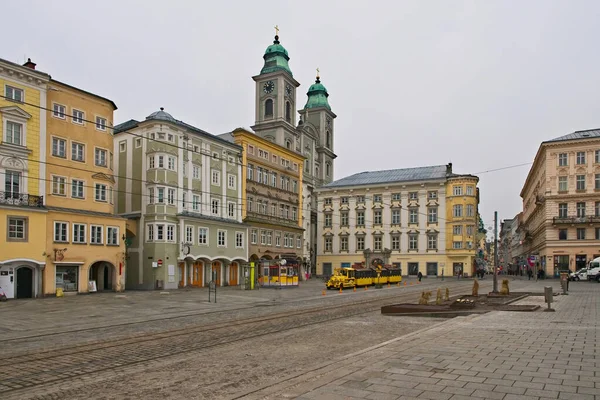 Linec, Rakousko. Centrum města Linec v zimním období. — Stock fotografie