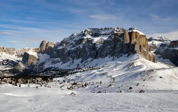 意大利塞尔瓦迪加尔的滑雪胜地 — 图库照片